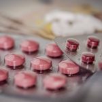 ¿Puedo tomar Antibióticos y Anticonceptivos?, antibióticos, anticonceptivos, mezclar antibióticos y anticonceptivos, mezclar anticonceptivos con antibióticos, azitromicina y anticonceptivos, amoxicilina clavulámico y anticonceptivos, augmentine y anticonceptivos, cefuroxima y anticonceptivos, zinnat y anticonceptivos, dalacin y anticonceptivos, claritromicina y anticonceptivos, metronidazol y anticonceptivos, levofloxacino y anticonceptivos, ciprofloxacino y anticonceptivos, moxifloxacino y anticonceptivos, amoxicilina y anticonceptivos, Antibióticos que disminuyen el efecto de los Anticonceptivos, diarrea producida por antibióticos y anticonceptivos, ¿Por qué existe el problema de los Anticonceptivos y Antibióticos?, Antibióticos que se pueden tomar junto con Anticonceptivos,